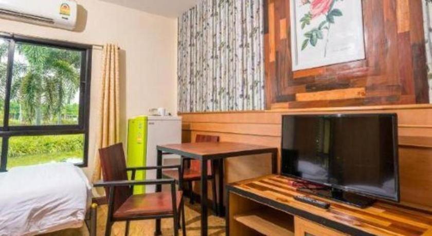 Prew Lom Chom Nam Resort Ban Phan Sadet Nok Buitenkant foto