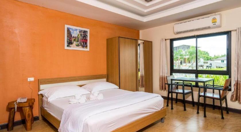 Prew Lom Chom Nam Resort Ban Phan Sadet Nok Buitenkant foto