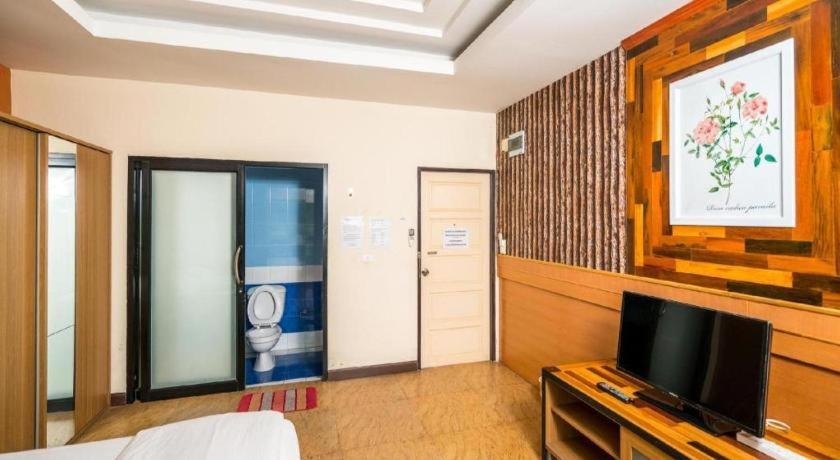 Prew Lom Chom Nam Resort Ban Phan Sadet Nok Buitenkant foto