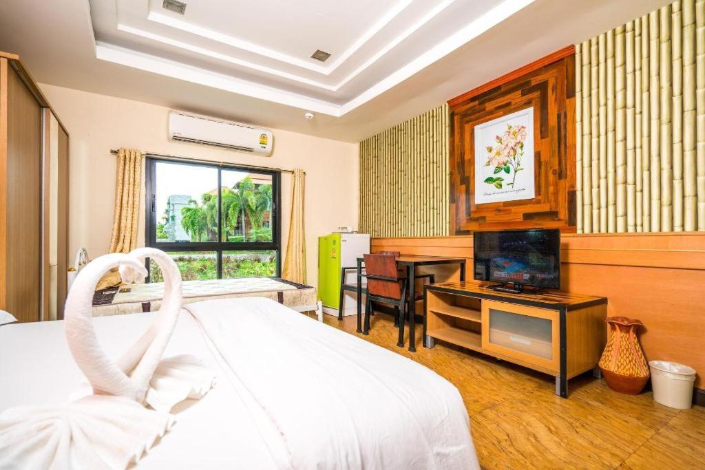 Prew Lom Chom Nam Resort Ban Phan Sadet Nok Buitenkant foto